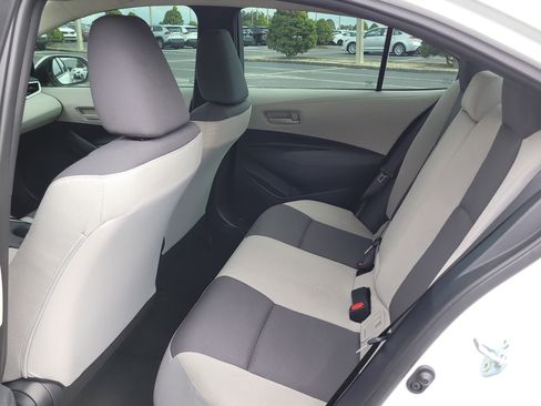 Certified 2025 Toyota Corolla LE image 12