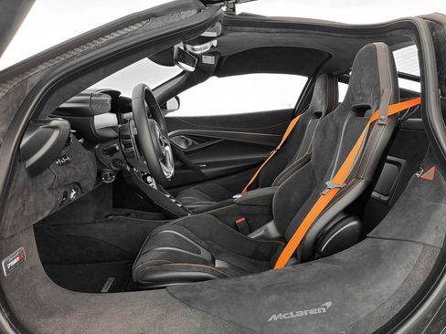 New 2026 McLaren 750S image 13