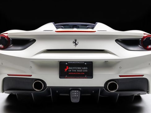 Used 2018 Ferrari 488 Spider image 22