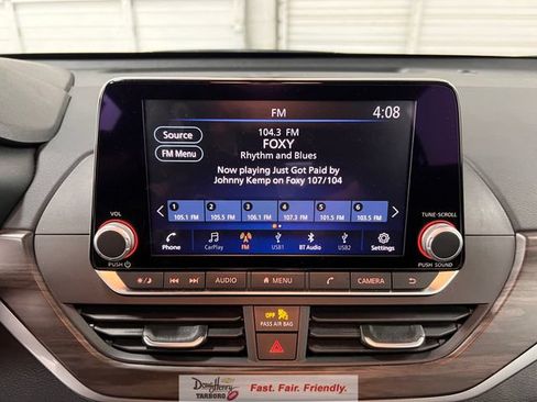 Used 2025 Nissan Altima 2.5 SV FWD image 46