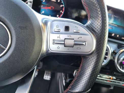 Used 2022 Mercedes-Benz A 220 image 23