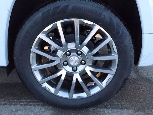 New 2026 GMC Terrain Denali image 21