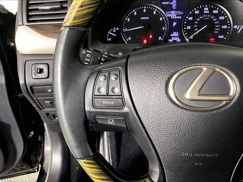 Used 2015 Lexus LS 460 w/ Comfort Package image 22
