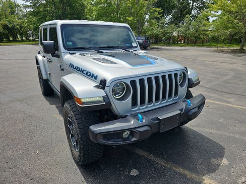 Used 2022 Jeep Wrangler Unlimited Rubicon 4xe w/ Cold Weather Group AWD/4WD image 8