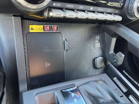 Used 2024 Toyota Tacoma TRD Sport image 25