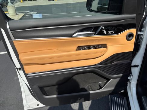 New 2026 Jeep Grand Wagoneer Summit AWD/4WD image 12