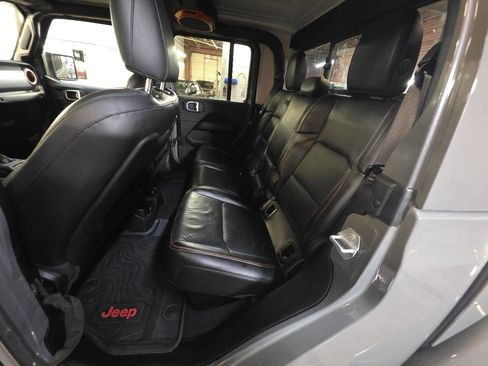 Used 2021 Jeep Gladiator Mojave AWD/4WD image 15