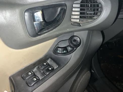 Used 2005 Hyundai Santa Fe GLS image 4