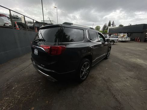 Used 2018 GMC Acadia Denali w/ Technology Package AWD/4WD image 6