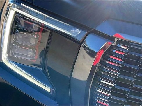 Used 2024 GMC Yukon XL Denali Ultimate image 29