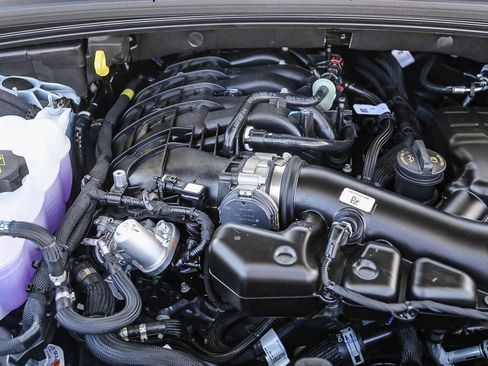 New 2025 Jeep Grand Cherokee Altitude image 27