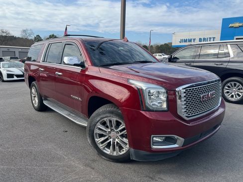 Used 2019 GMC Yukon XL SLT w/ Open Road Package image 8