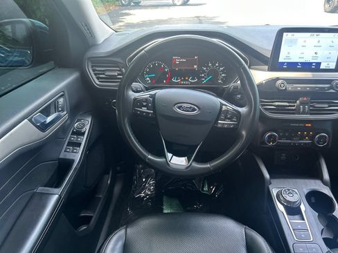 Used 2022 Ford Escape SEL FWD image 16
