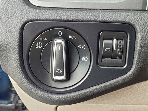 Used 2017 Volkswagen Golf Alltrack SEL AWD/4WD image 16