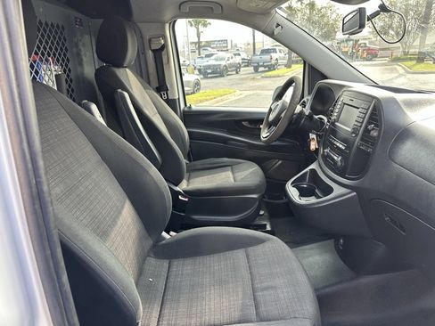 Used 2016 Mercedes-Benz Metris image 20