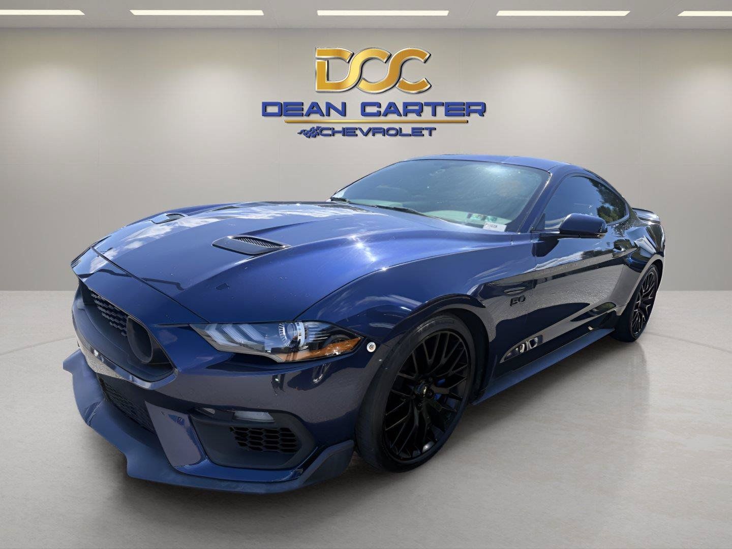 Used 2018 Ford Mustang GT Premium w/ Equipment Group 401A RWD image 3