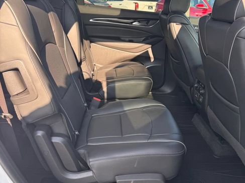 Used 2021 Buick Enclave Avenir w/ Avenir Technology Package AWD/4WD image 14