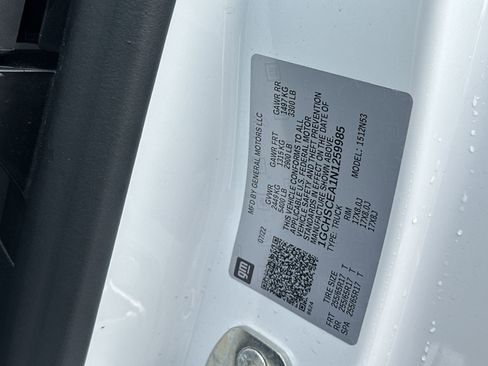 Used 2022 Chevrolet Colorado LT w/ Fleet Safety Package image 35