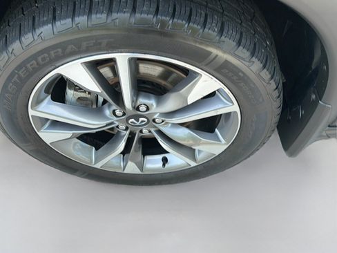Used 2023 INFINITI QX60 Luxe w/ Performance Audio Package FWD image 37