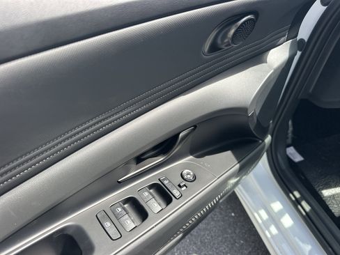 New 2026 Hyundai Elantra Sport FWD image 17