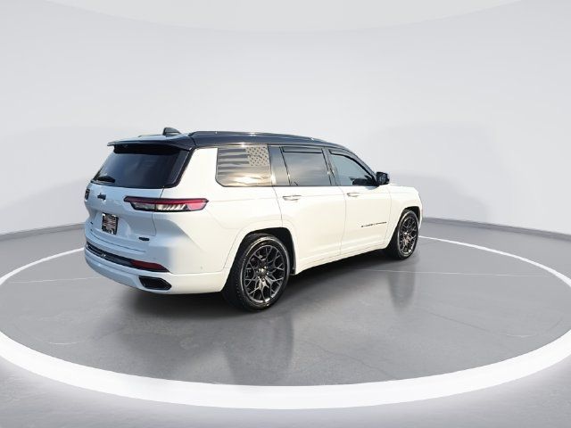 Used 2023 Jeep Grand Cherokee L Summit w/ Advanced Protech Group IV AWD/4WD image 8