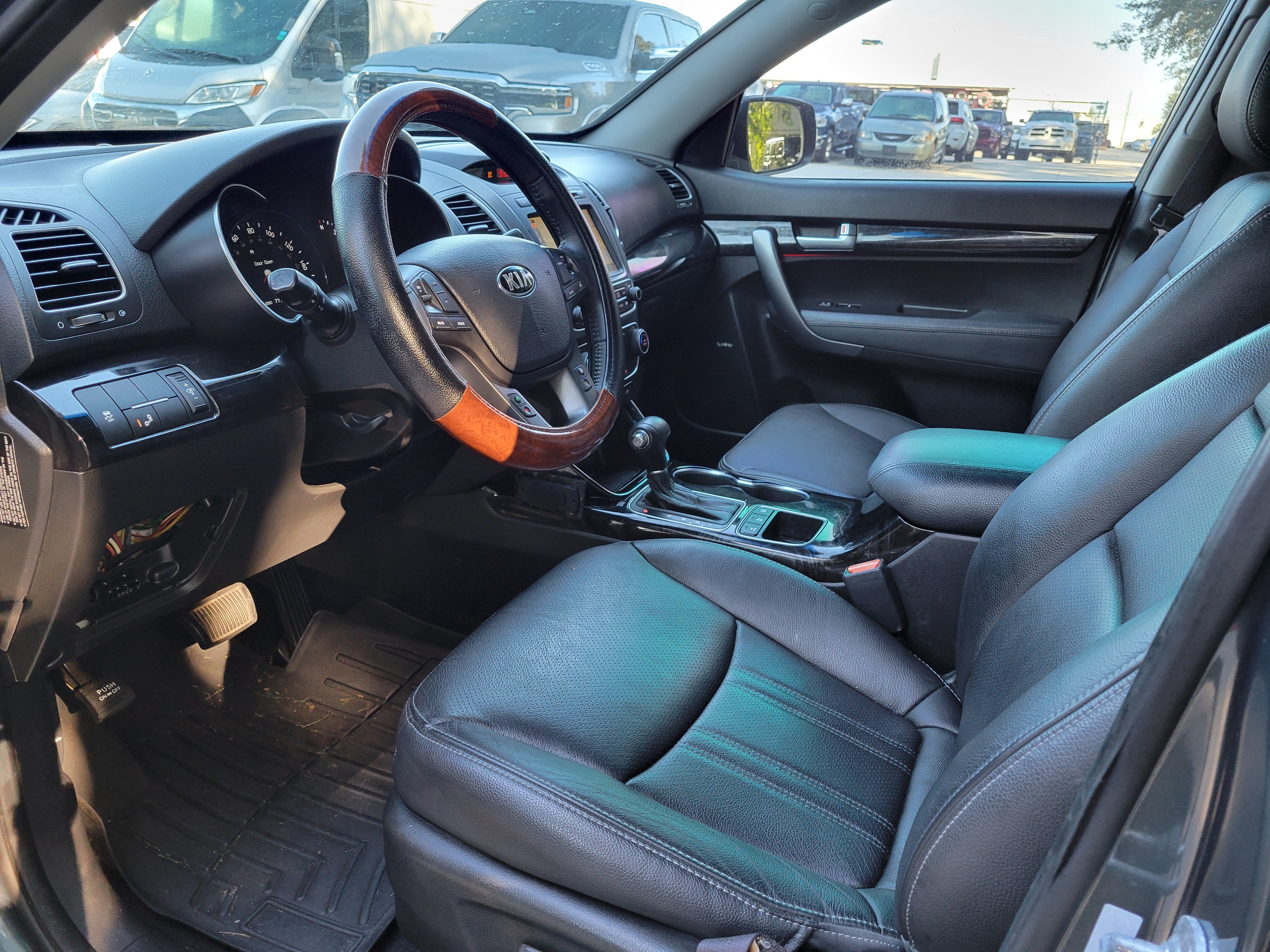 Used 2014 Kia Sorento EX w/ EX V6 Touring Package FWD image 18