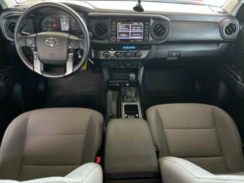 Used 2022 Toyota Tacoma SR image 12