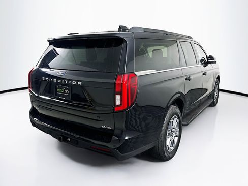 Used 2025 Ford Expedition Max Active AWD/4WD image 9