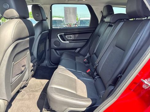 Used 2017 Land Rover Discovery Sport SE AWD/4WD image 25