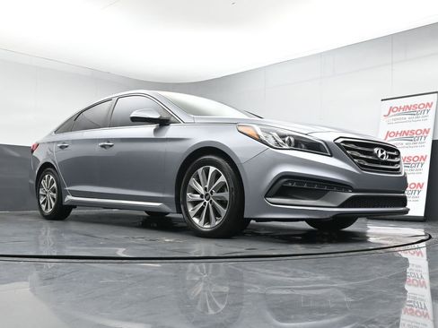 Used 2016 Hyundai Sonata Sport w/ Option Group 02 image 32