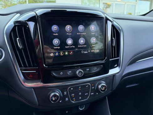 Used 2023 Chevrolet Traverse LT AWD/4WD image 22