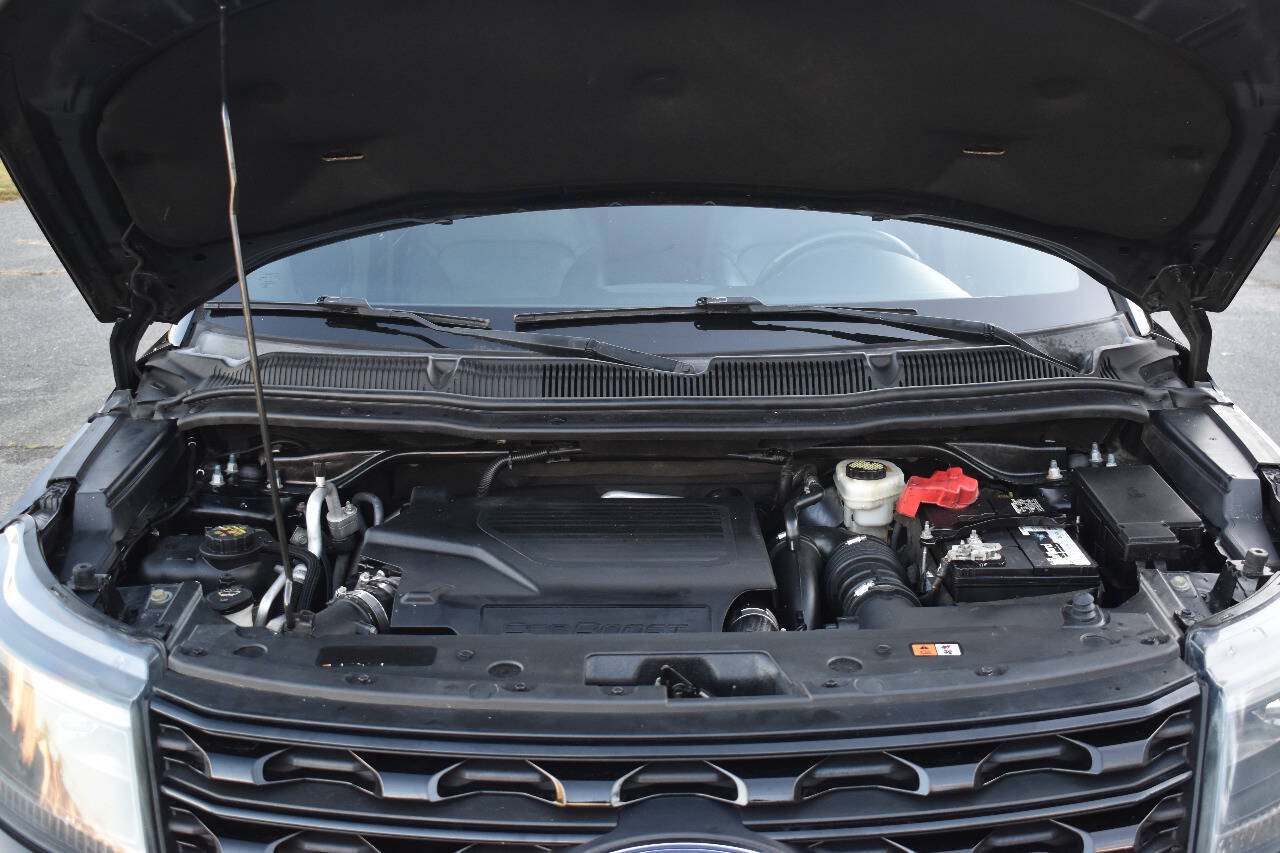 Used 2016 Ford Explorer Sport w/ Equipment Group 401A AWD/4WD image 34