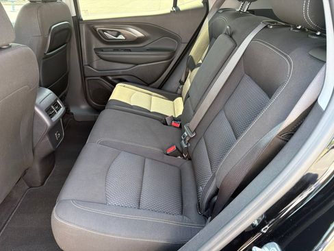 Used 2024 GMC Terrain SLE AWD/4WD image 25
