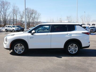 Used 2025 Mitsubishi Outlander ES