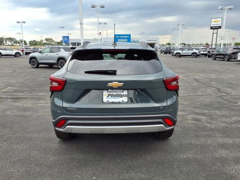 New 2025 Chevrolet Trax LT FWD image 5