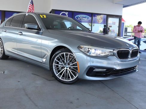 Used 2017 BMW 530i RWD image 3