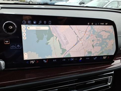 New 2026 Chevrolet Traverse Z71 w/ LPO, Floor Liner Package image 21