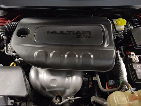 Used 2021 Jeep Cherokee Latitude image 30