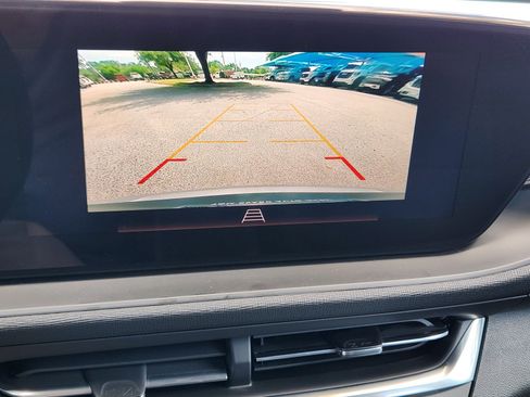 Used 2024 Buick Envista Preferred w/ Convenience I Package FWD image 7