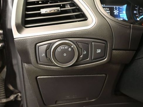 Used 2022 Ford Edge SEL AWD/4WD image 30