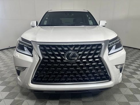 Used 2023 Lexus GX 460 Premium w/ Premium Package AWD/4WD image 2