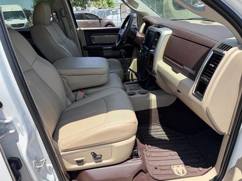 Used 2018 RAM 3500 Laramie RWD image 19