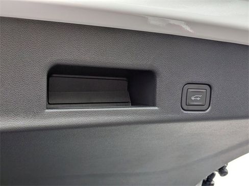 New 2026 GMC Acadia Elevation image 34