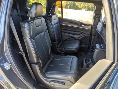 New 2025 Jeep Grand Cherokee L Limited w/ Black Appearance Package image 49