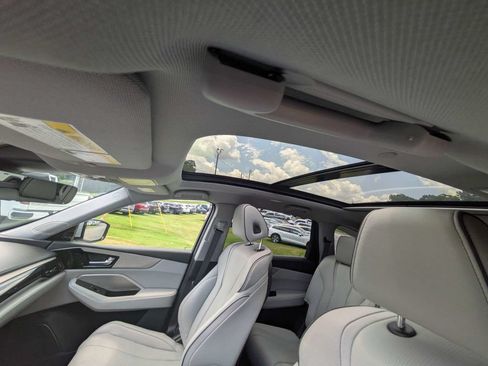 Used 2023 Acura MDX SH-AWD w/ Advance Package image 22