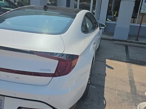 Used 2021 Hyundai Sonata Limited FWD image 11