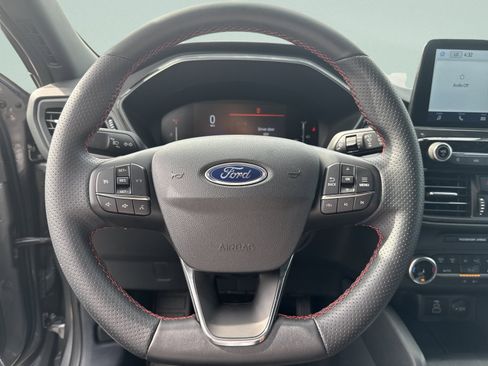 Used 2025 Ford Escape ST-Line AWD/4WD image 28