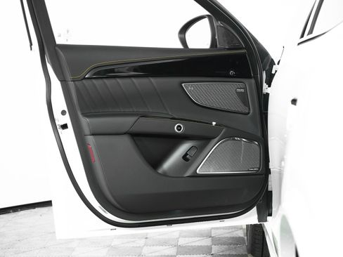 New 2025 Maserati Grecale Modena image 23