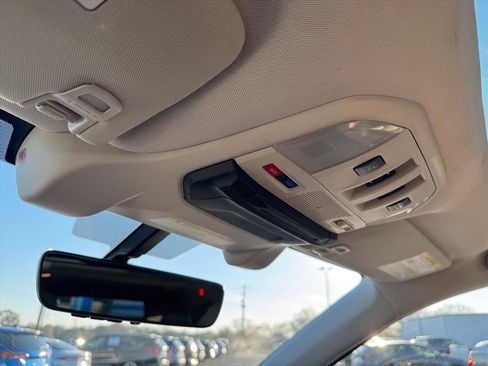 Used 2019 Subaru Ascent Limited image 29