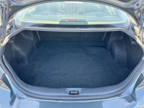 Used 2004 MAZDA MAZDA6 i image 23